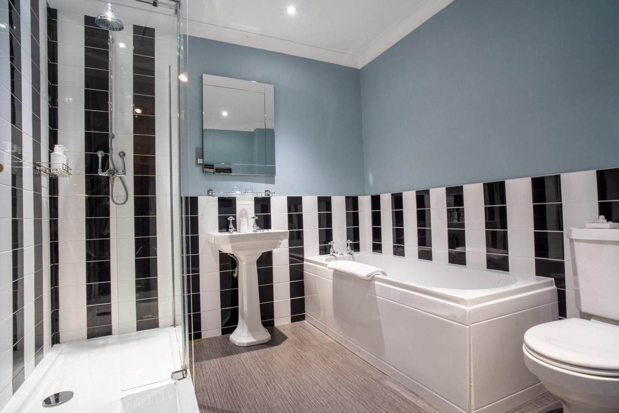 Stonehouse Court Hotel - A Bespoke Hotel Εξωτερικό φωτογραφία