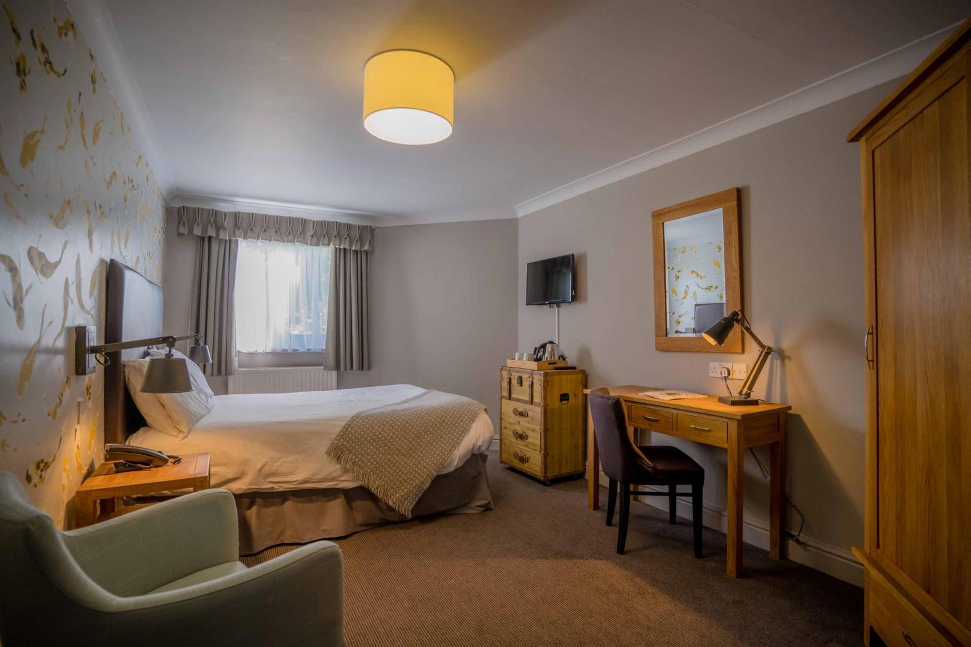 Stonehouse Court Hotel - A Bespoke Hotel Εξωτερικό φωτογραφία